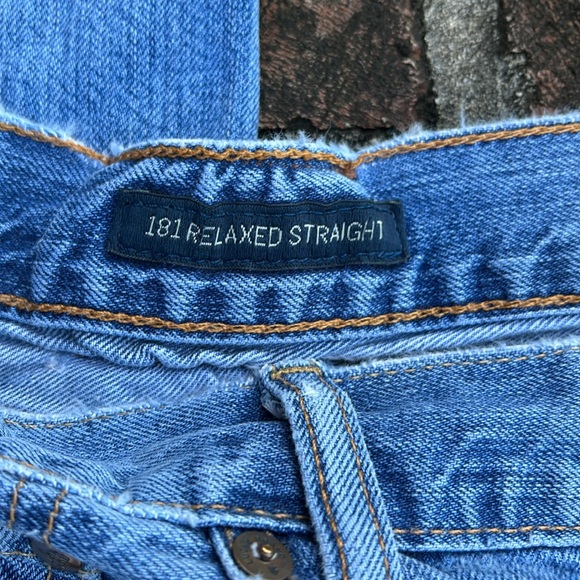 Lucky brand "181 relaxed straight" distressed blue jeans size 31 - Picture 6 of 7